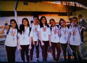 41717066_880369152157086_4005421560344084480_n - Copy